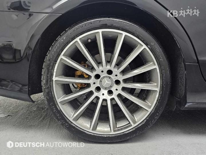 Mercedes-Benz CLS-Class W218 CLS400 W218 6