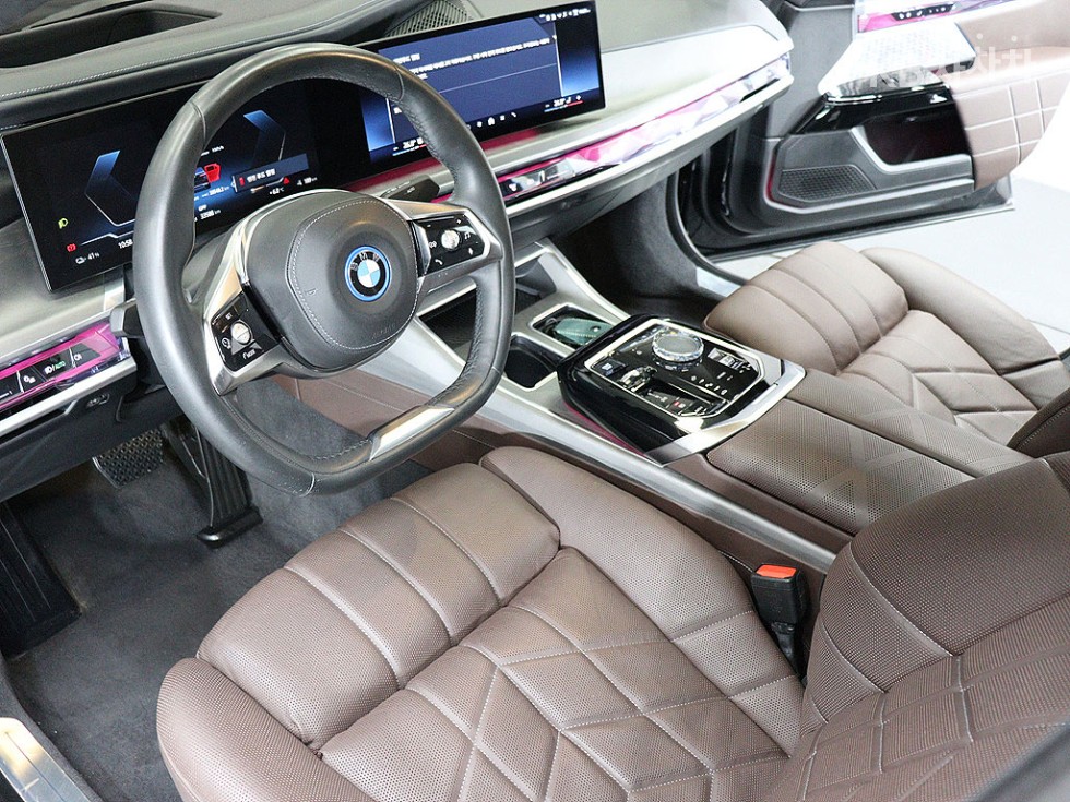 BMW i7 — miniaturë 9