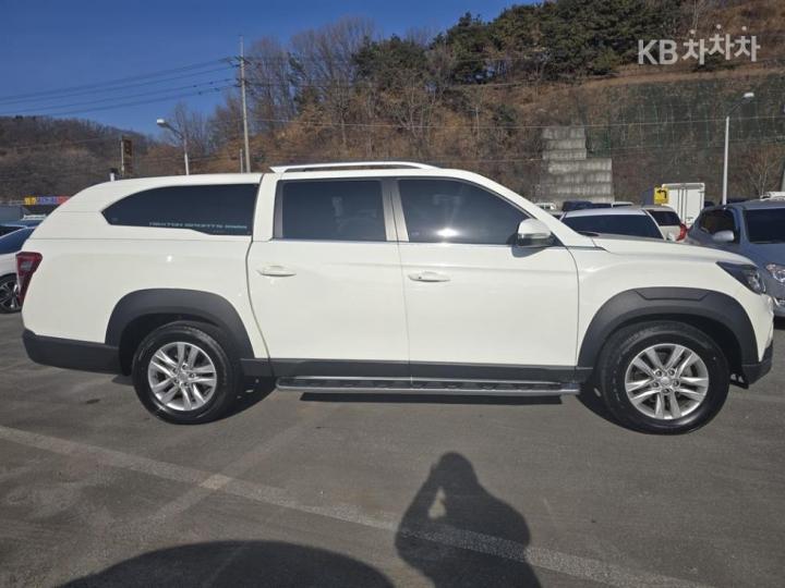 KG Mobility (Ssangyong) Rexton Sport Khan 2.2 Diesel Dynamic 5 Link 4WD Prestige 4