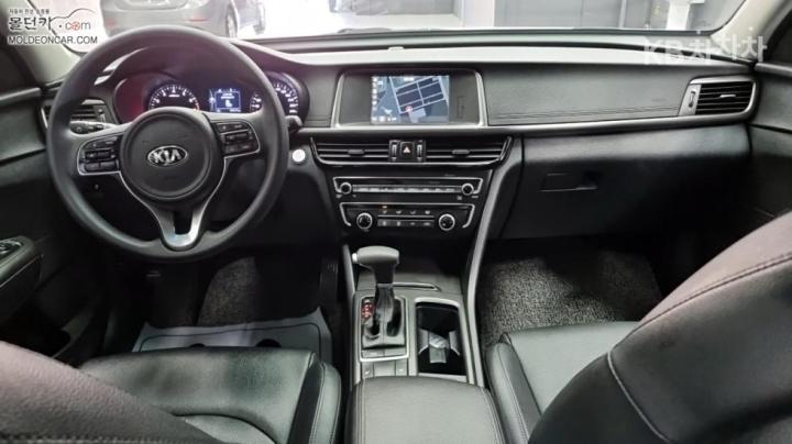 Kia K5 2.0 Gasoline MX Style Edition 8