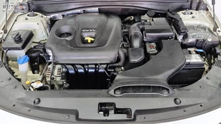 Kia K5 2.0 Gasoline MX Style Edition 9