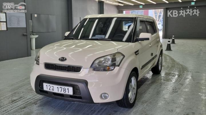 Kia Soul 1.6 Smart Base Type
