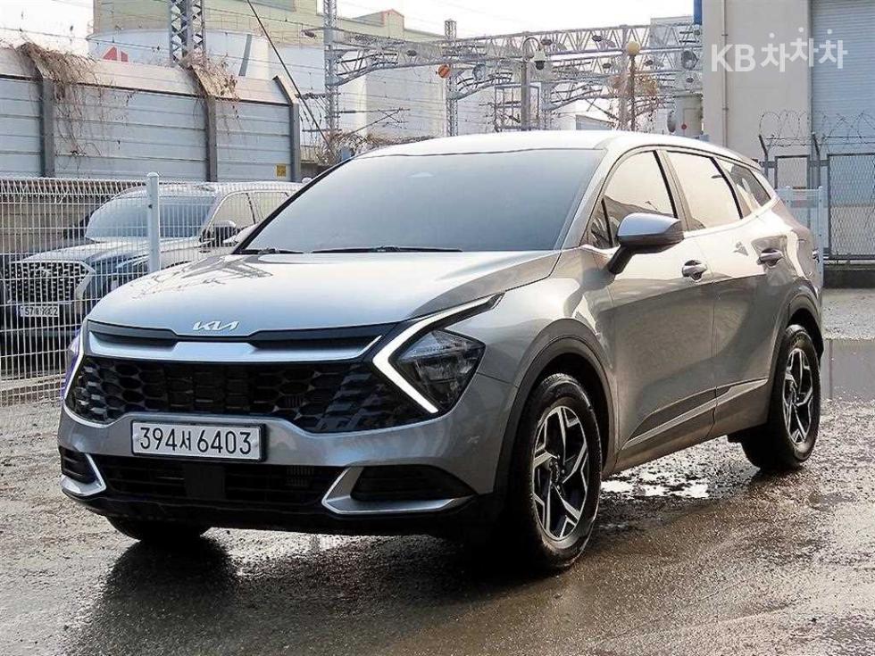 2023 - kia sportage