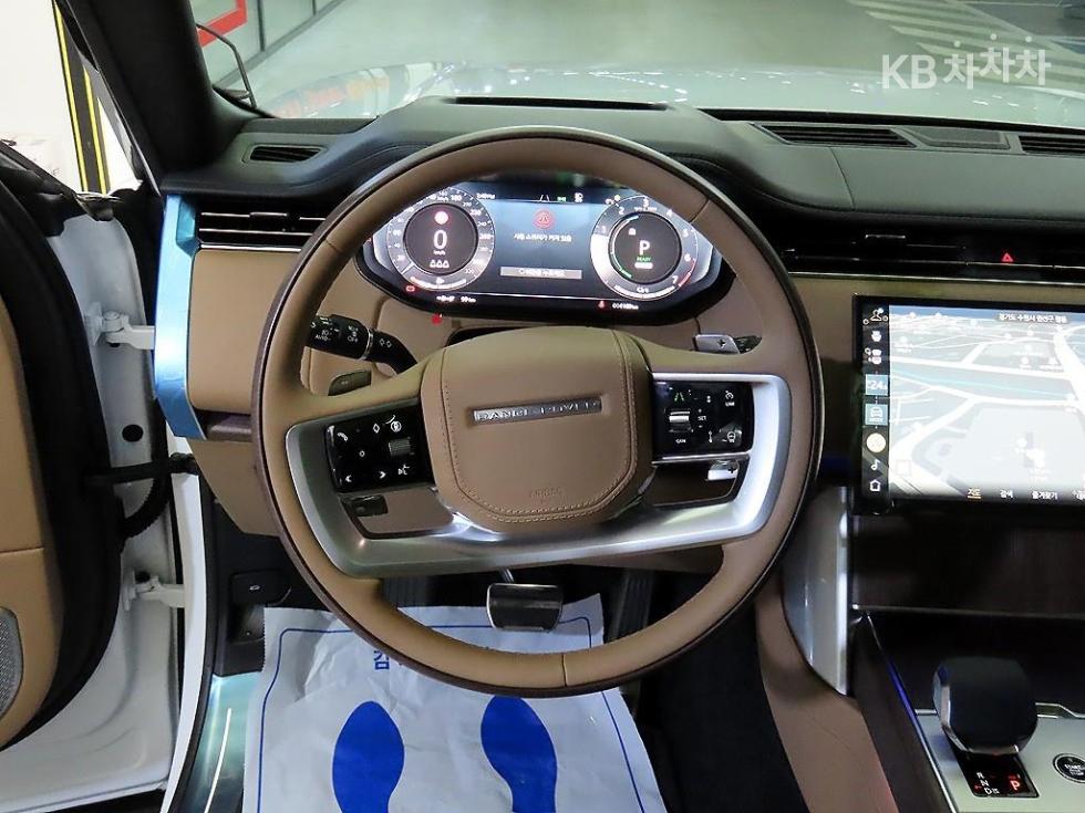 Land Rover Range Rover — miniaturë 8