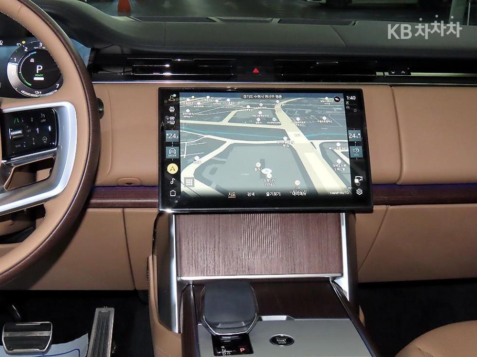 Land Rover Range Rover — miniaturë 11
