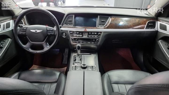 Hyundai Genesis DH G330 Premium AWD 8