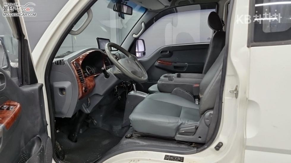 2010 - kia bongo iii