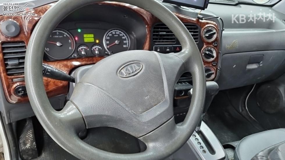 2010 - kia bongo iii