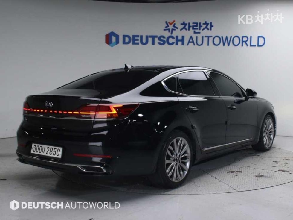 2020 - kia k7