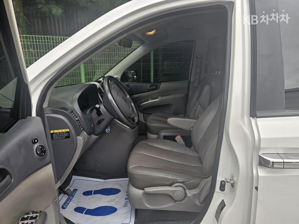 2013 - kia carnival