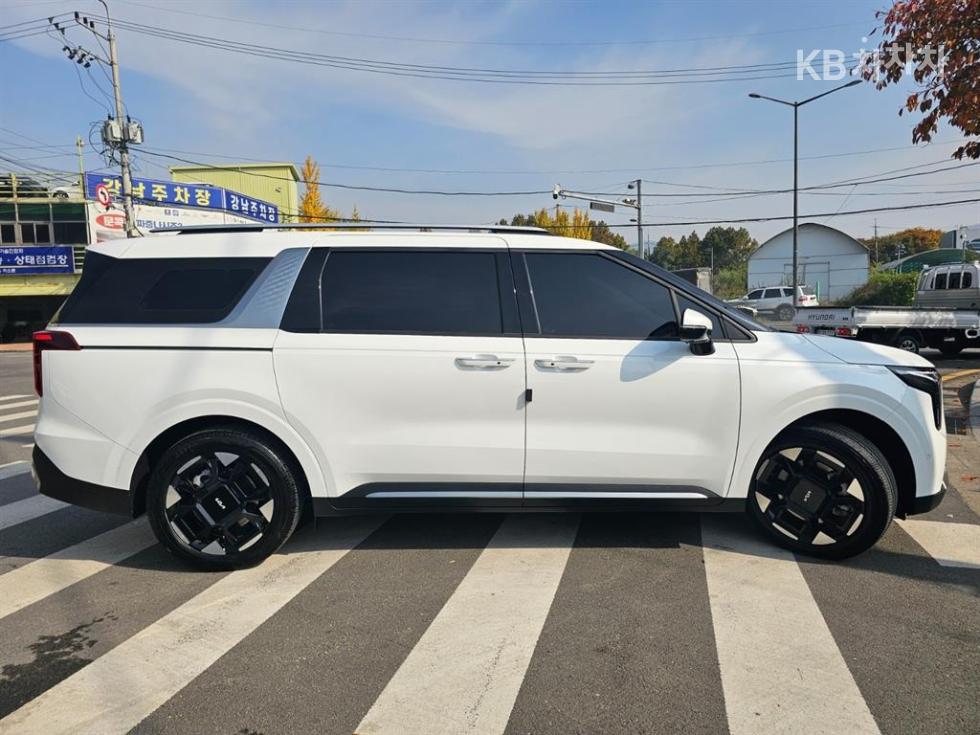 2025 - kia carnival