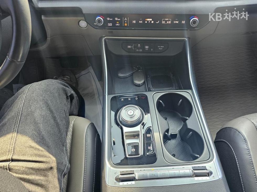 2025 - kia carnival