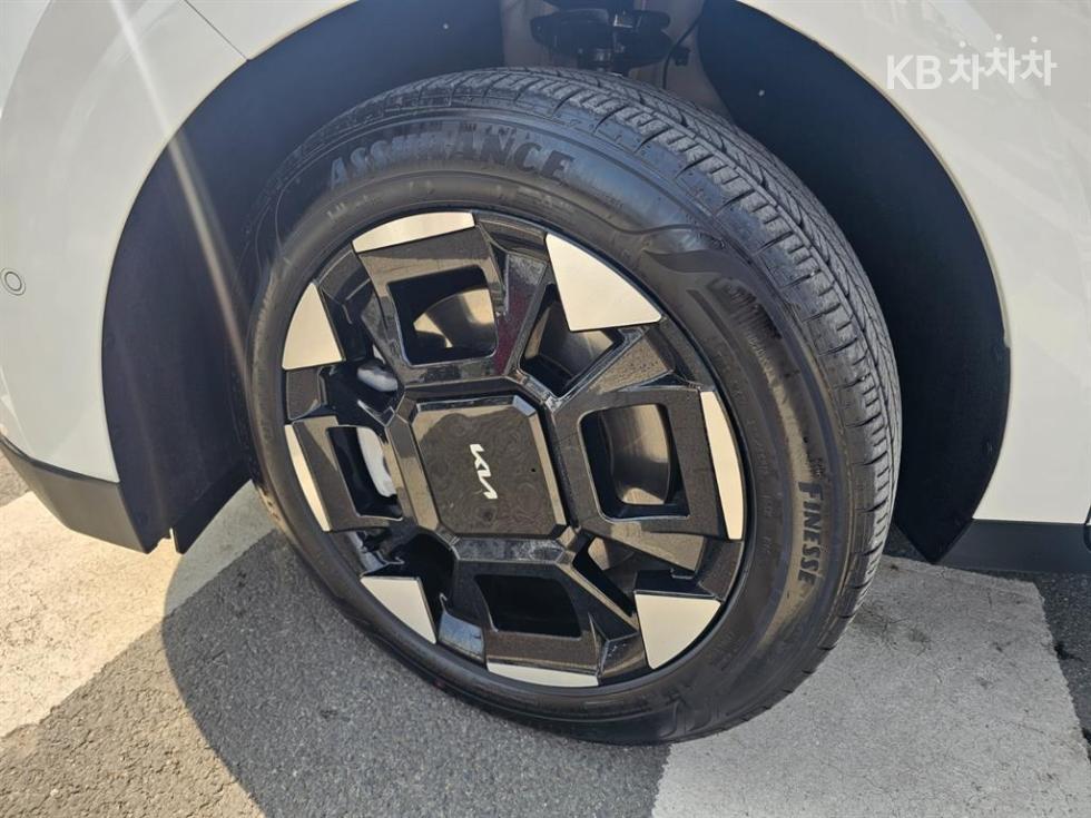 2025 - kia carnival