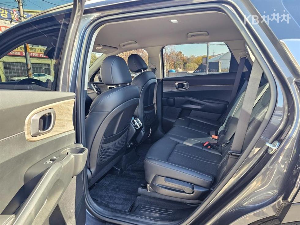 2022 - kia sorento