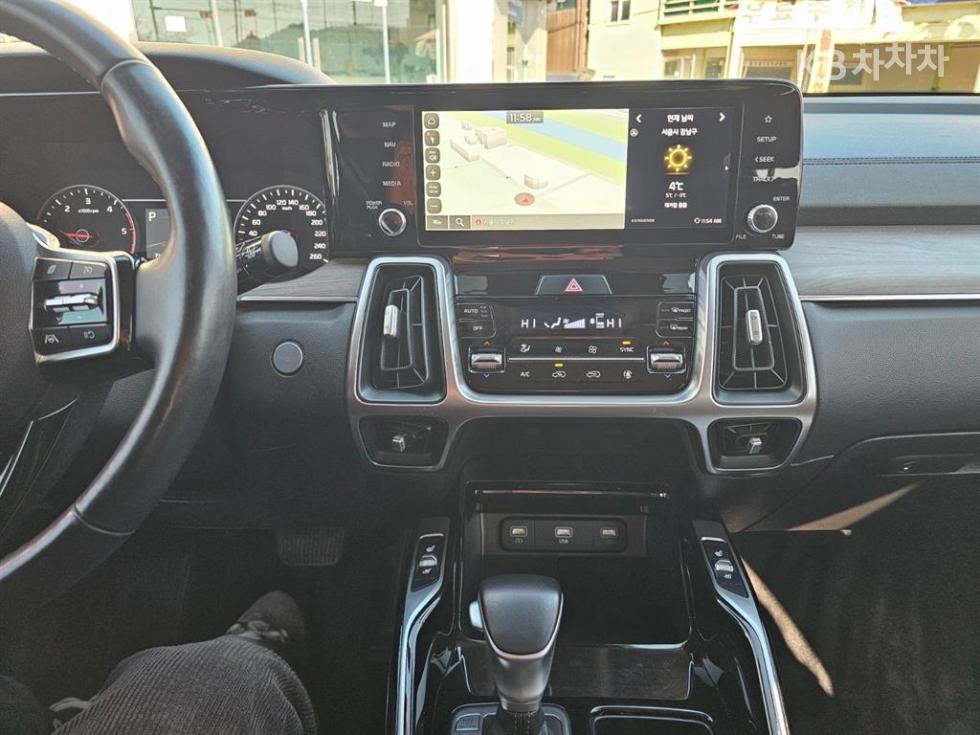 2022 - kia sorento