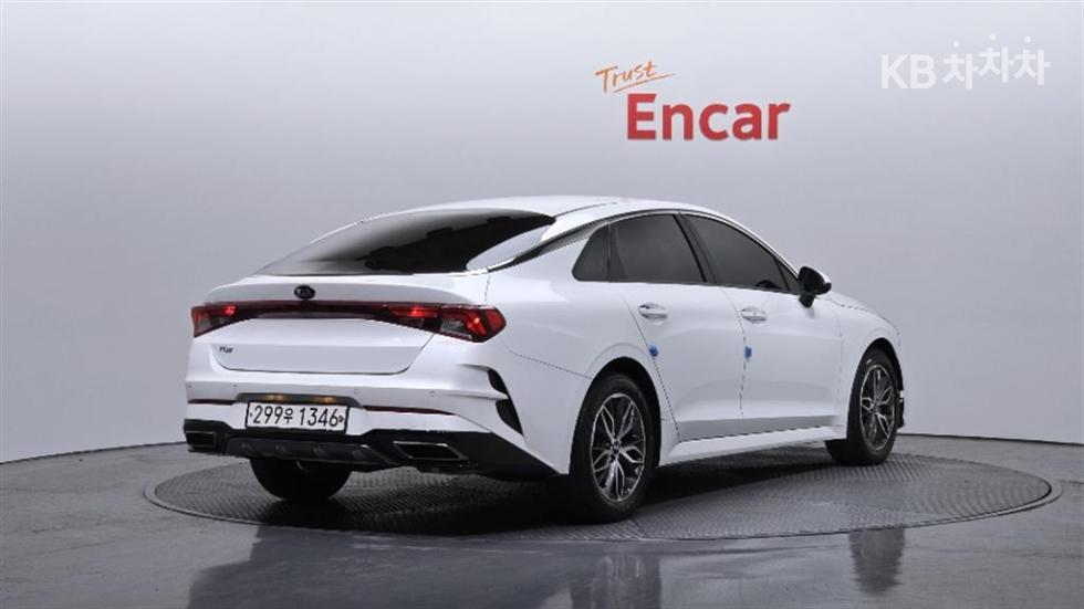 2020 - kia k5