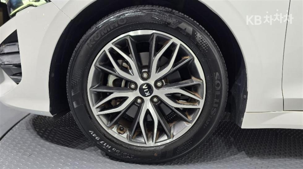 2020 - kia k5