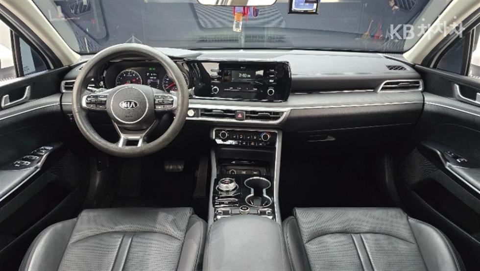 2020 - kia k5
