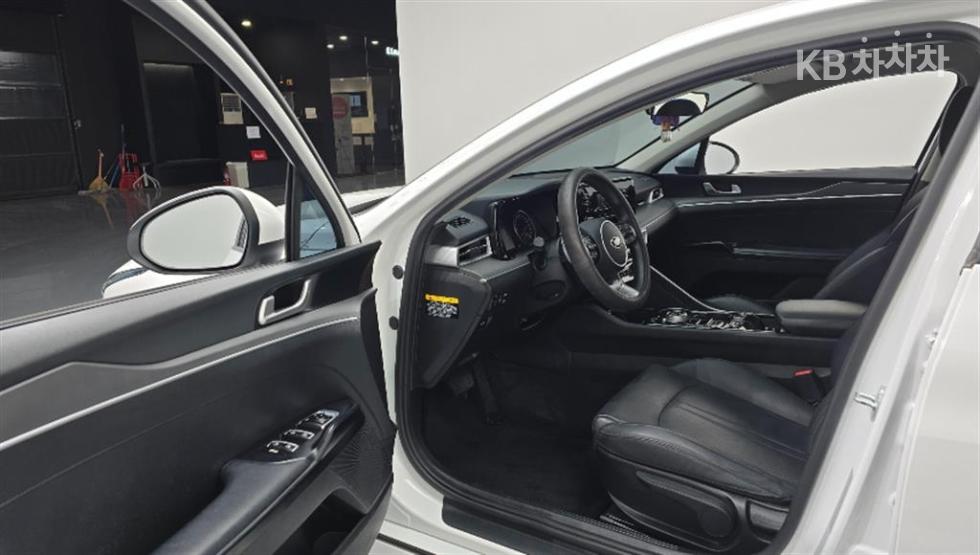 2020 - kia k5