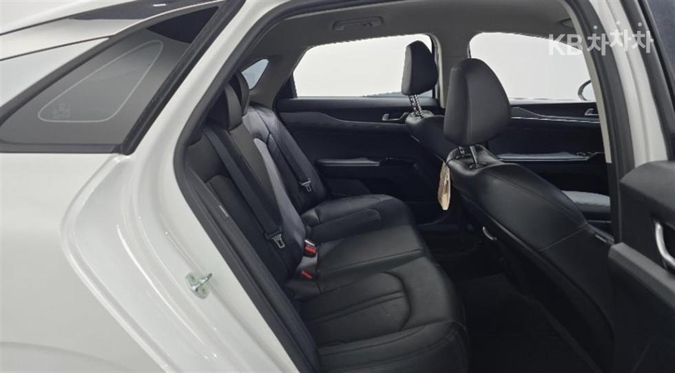 2020 - kia k5