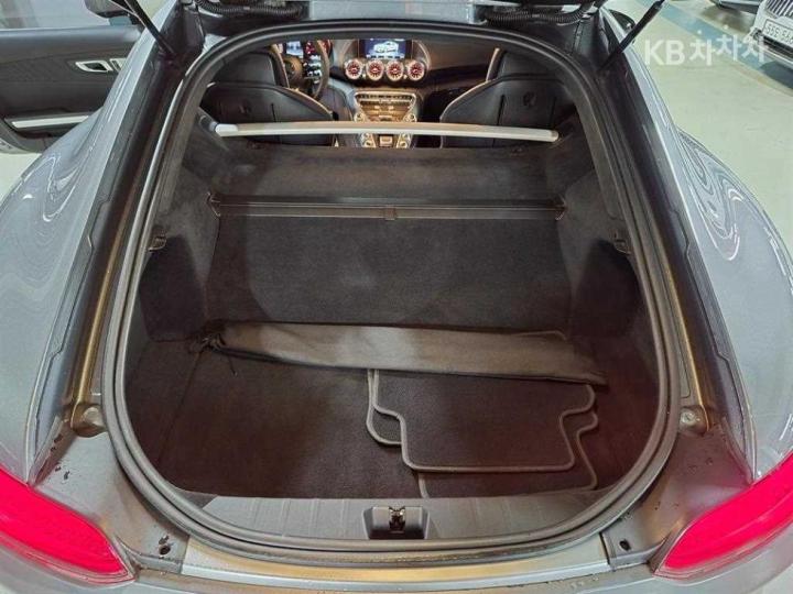 Mercedes-Benz AMG GT S 8