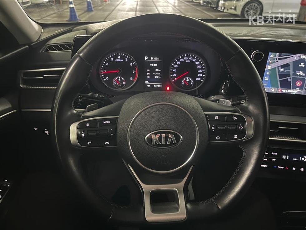 2021 - kia k5