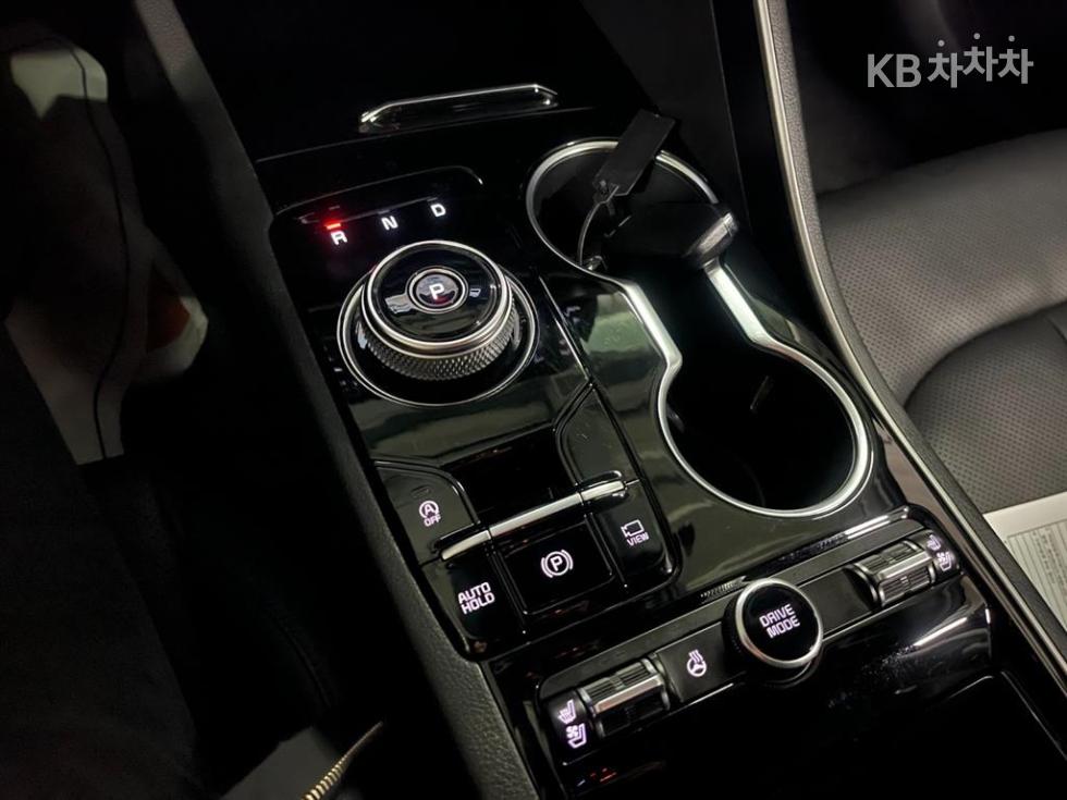 2021 - kia k5