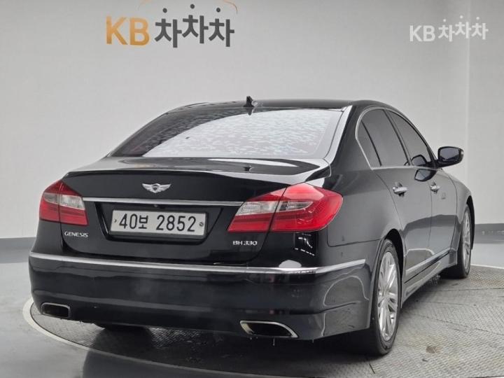 Hyundai Genesis BH330 LUXURY Base Type 4