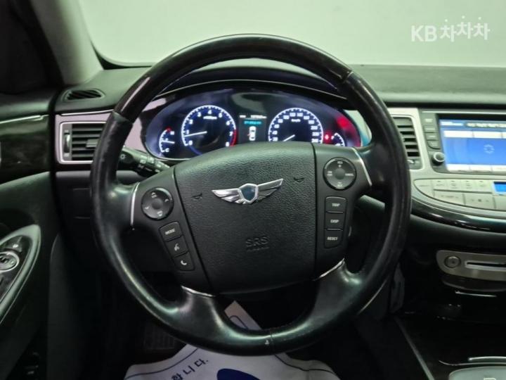 Hyundai Genesis BH330 LUXURY Base Type 10