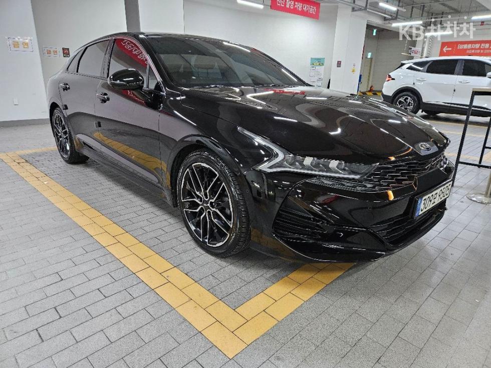 2021 - kia k5