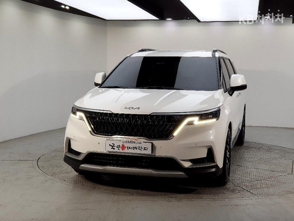 2022 - kia carnival