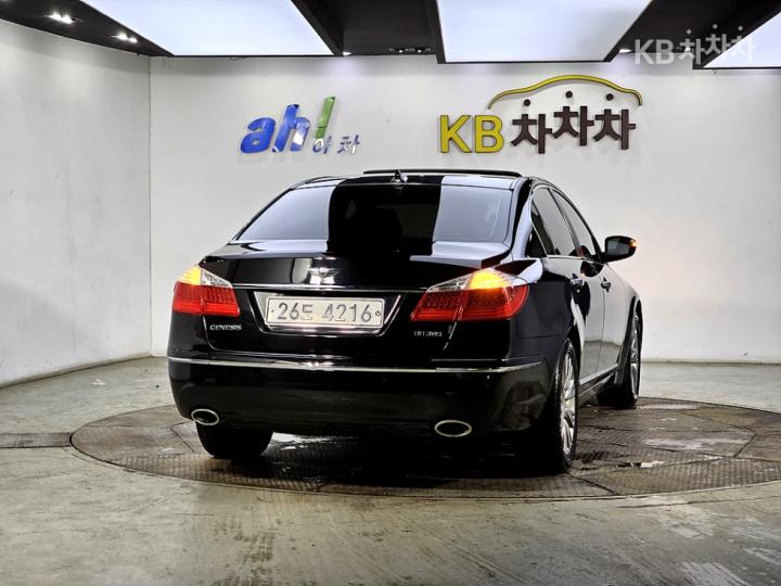 Hyundai Genesis BH380 ROYAL VIP Pack 4