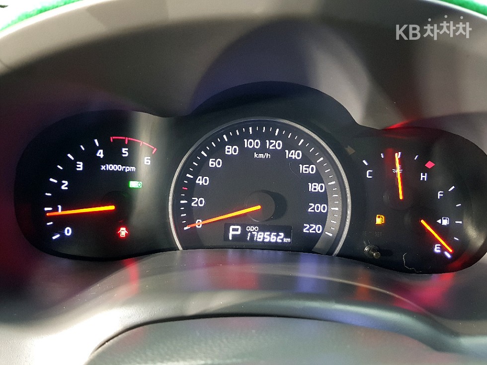 2013 - kia carnival