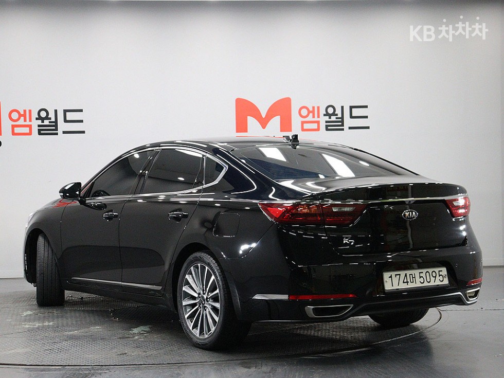 2019 - kia k7