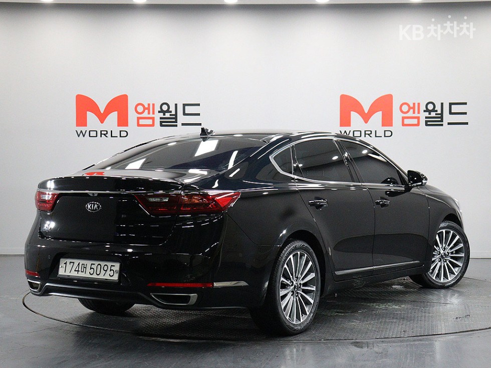 2019 - kia k7