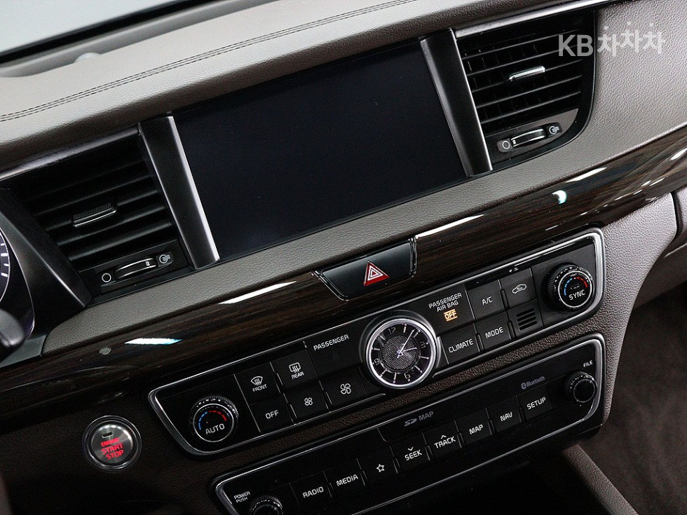 2019 - kia k7
