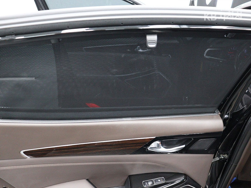 2019 - kia k7