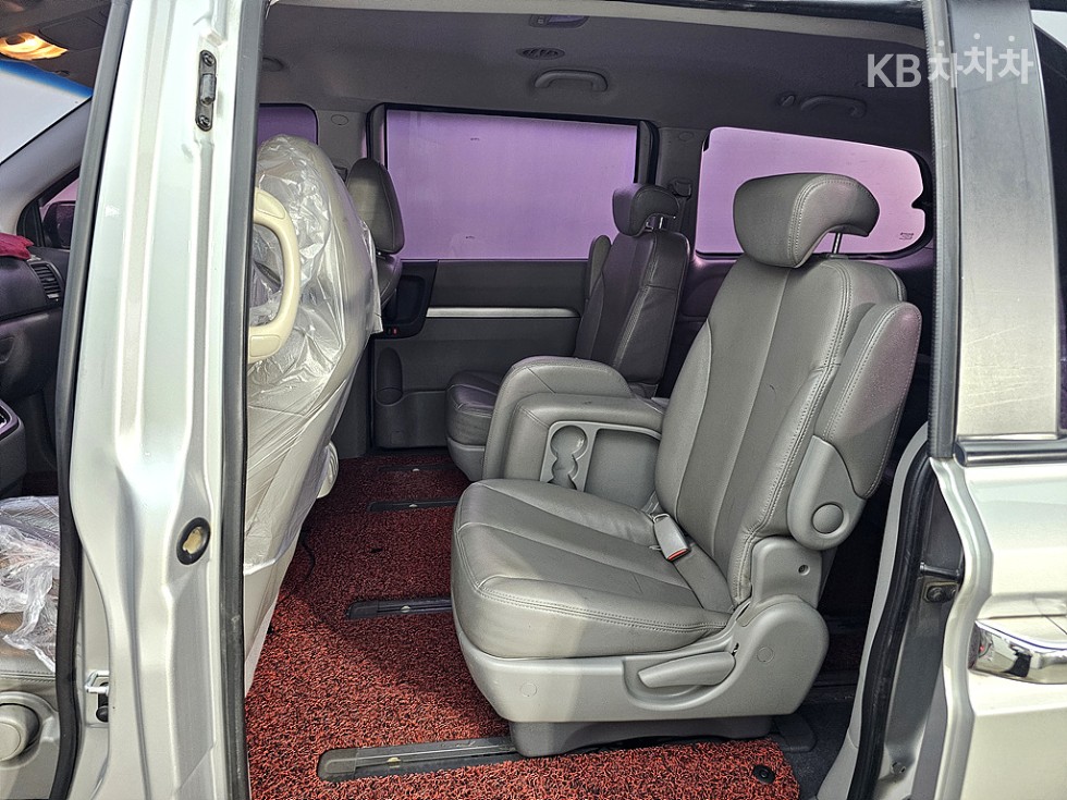 2013 - kia carnival