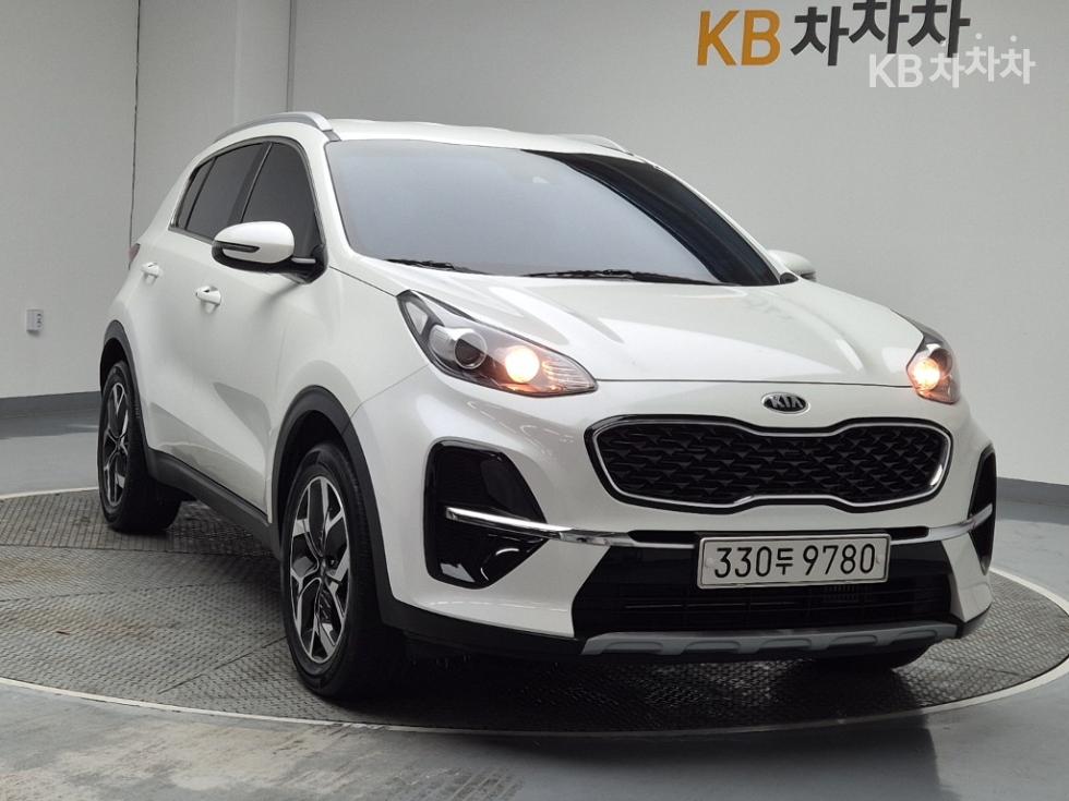 2021 - kia sportage