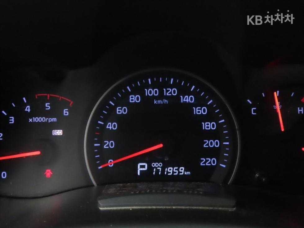 2012 - kia carnival