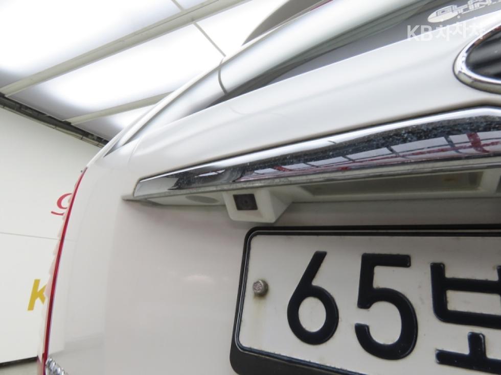 2012 - kia carnival