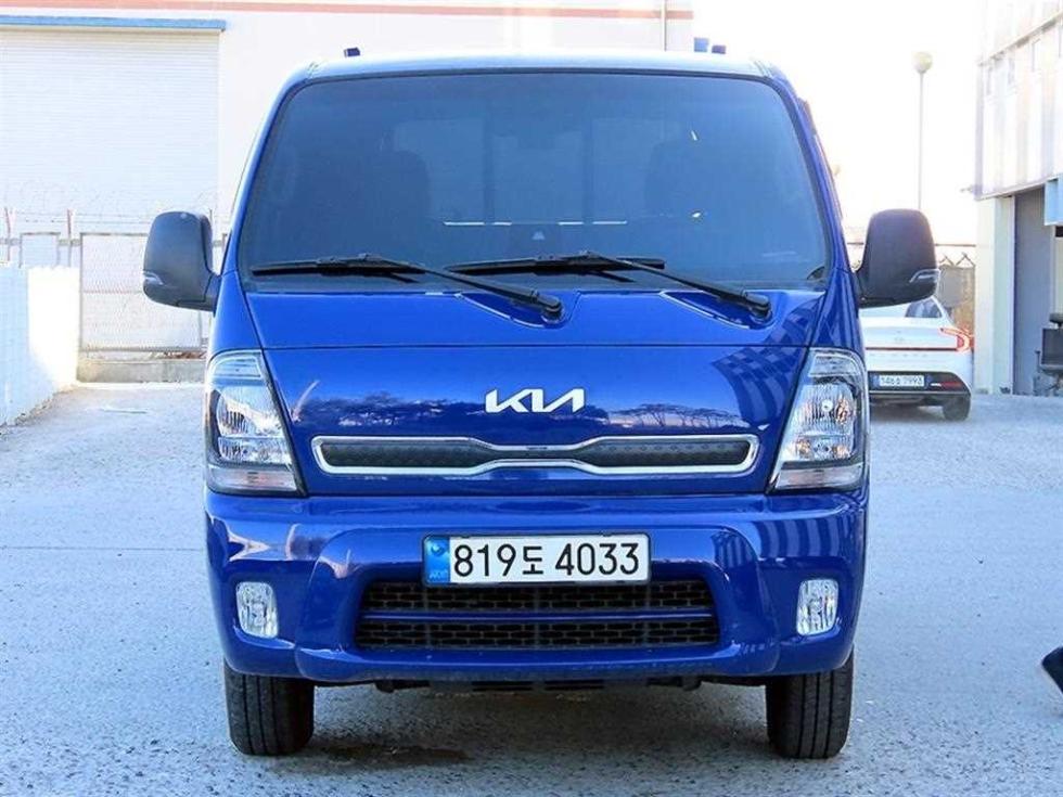 2022 - kia bongo iii