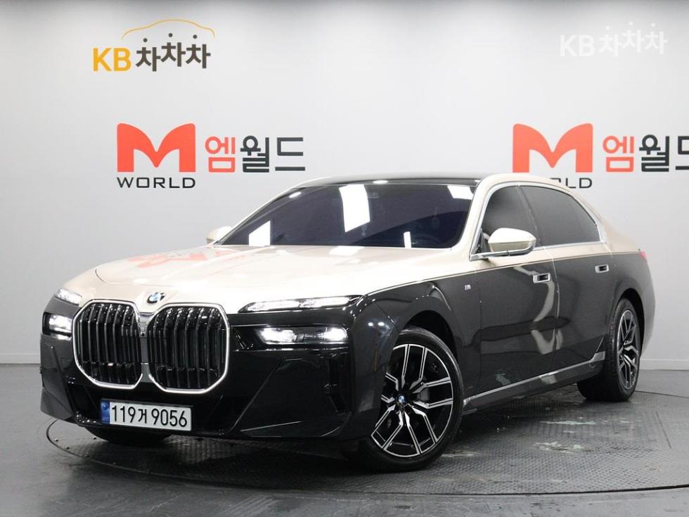BMW 7시리즈(G70) 740i xDrive M Sport - фото 1
