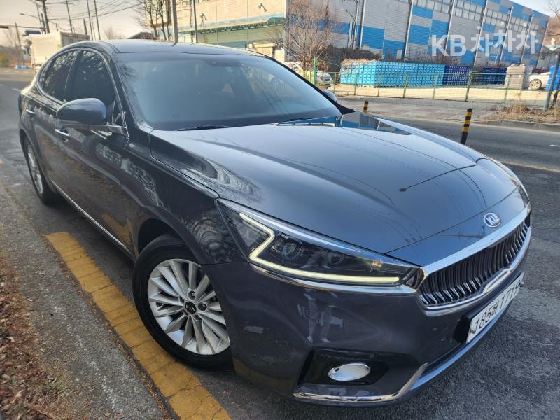 Kia K7 — miniaturë 2