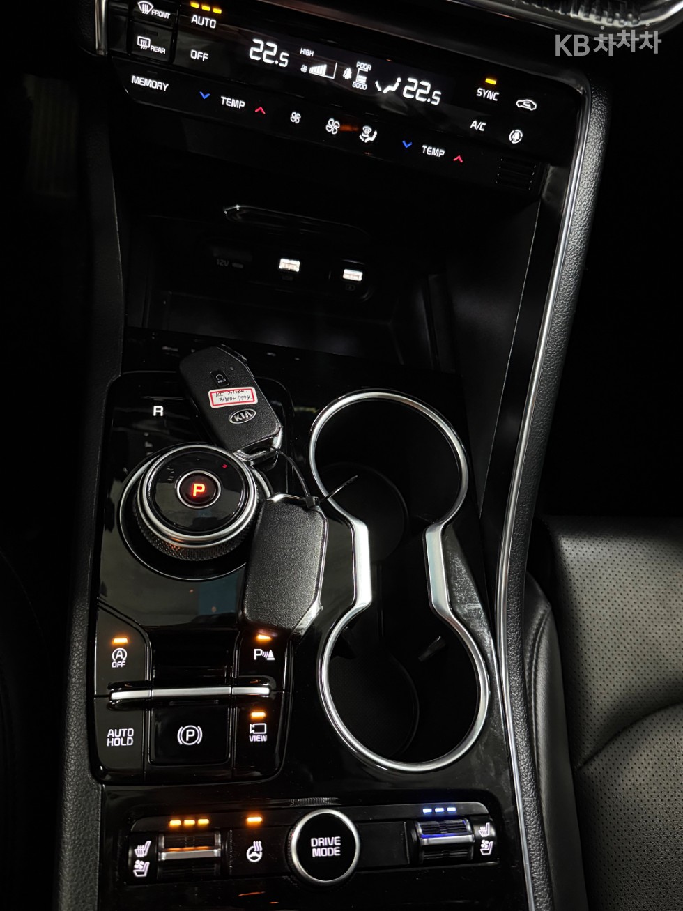 2021 - kia k5