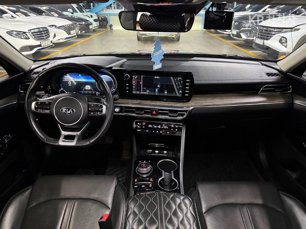 2021 - kia k5