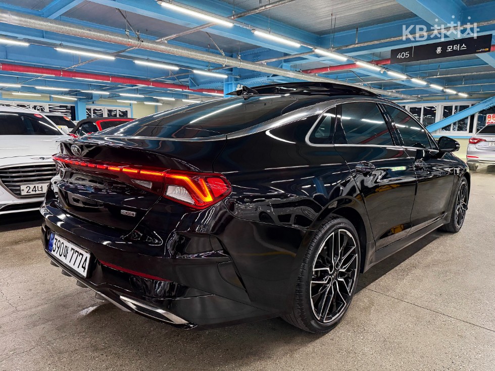 2021 - kia k5