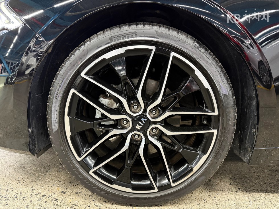 2021 - kia k5