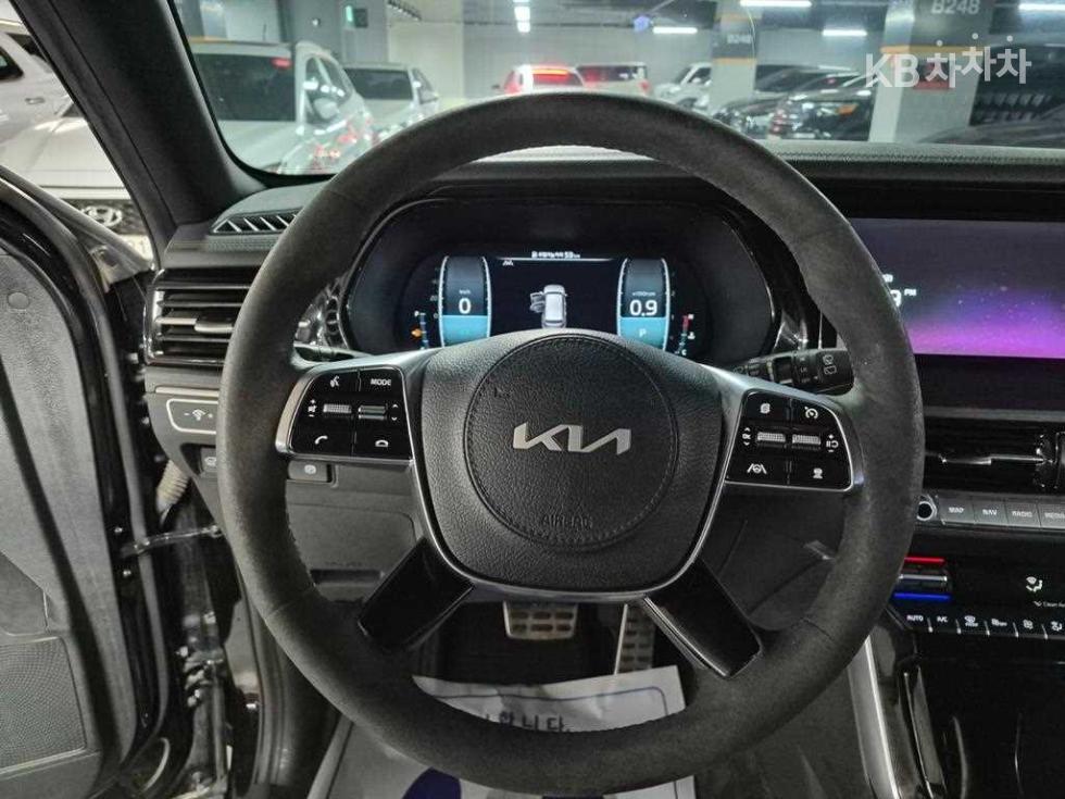2022 - kia mohave