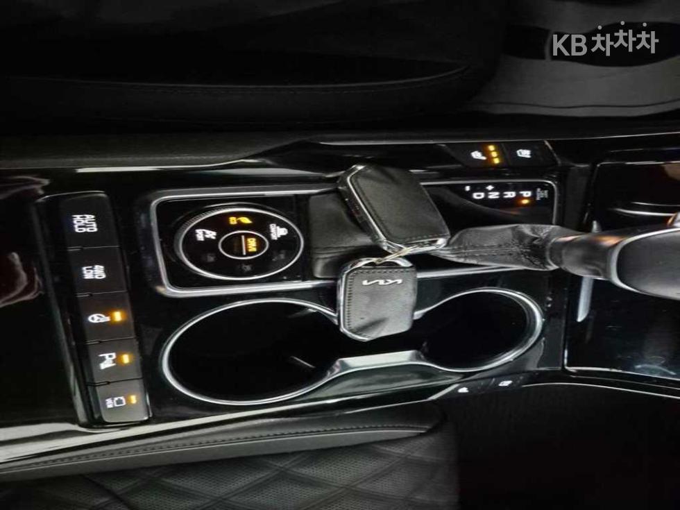 2022 - kia mohave